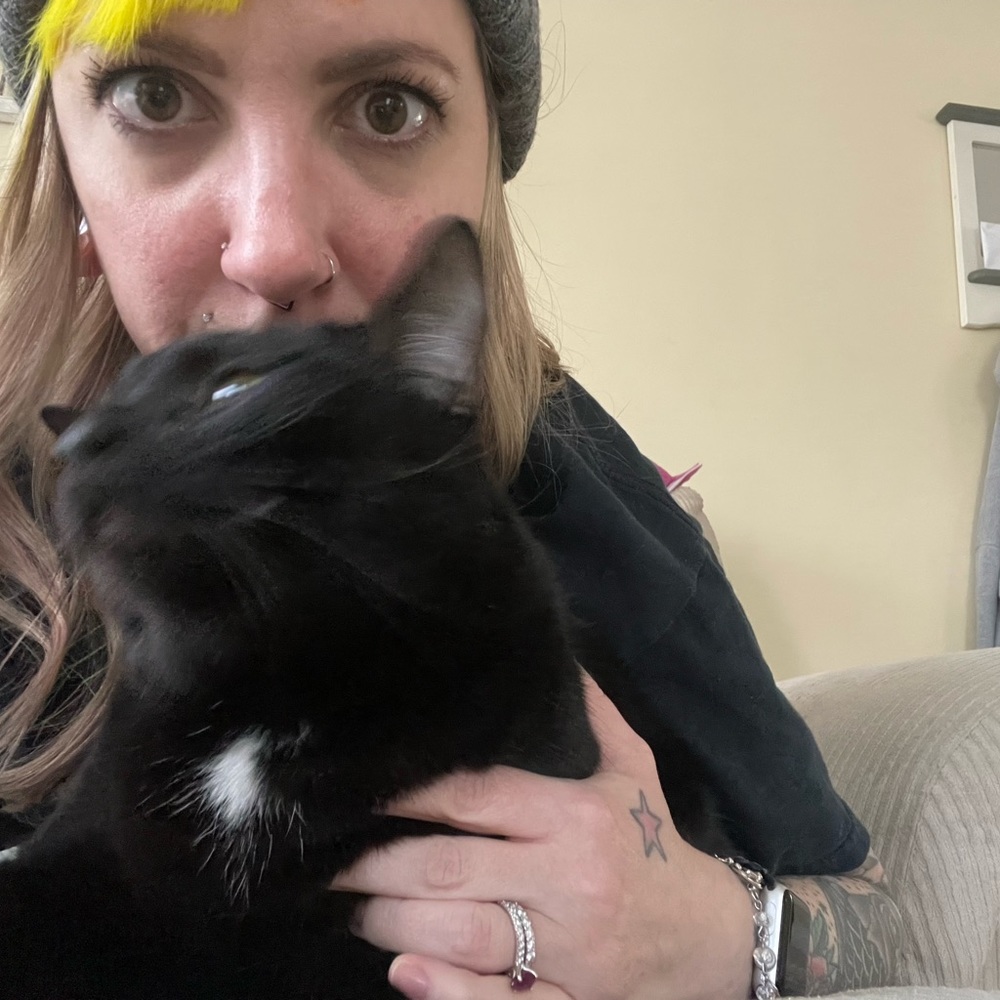 Meet your Posher, Caroline